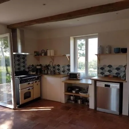 Nougaroulet, 5 Pieces, 11 Personnes - Fr-1-483-309 Holiday home *